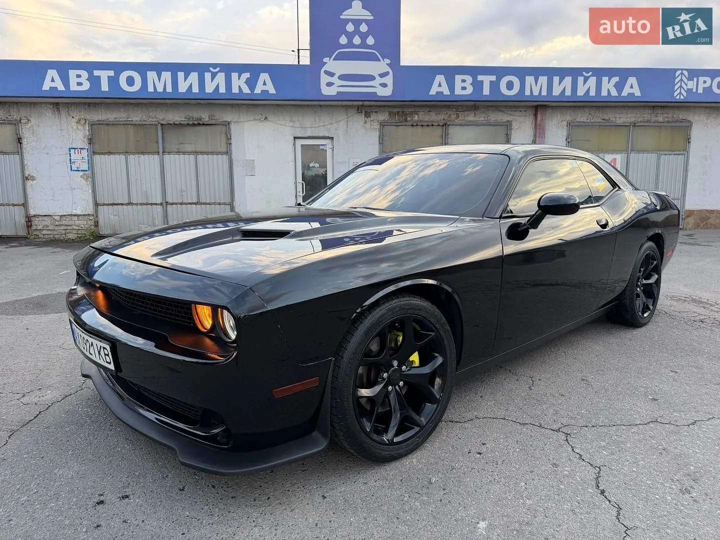 2018 Dodge Challenger - фото 1