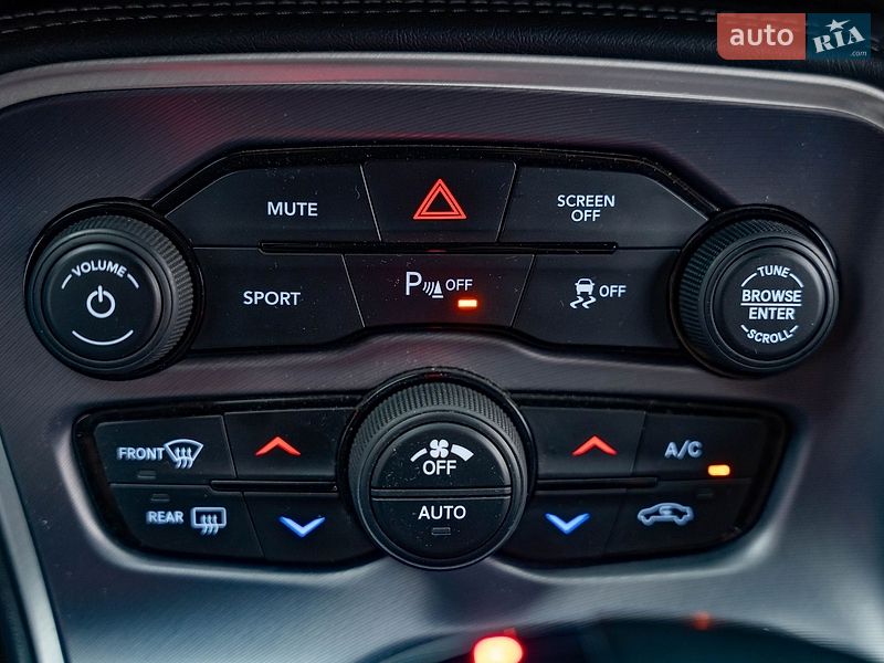 Купе Dodge Challenger 2018 в Києві