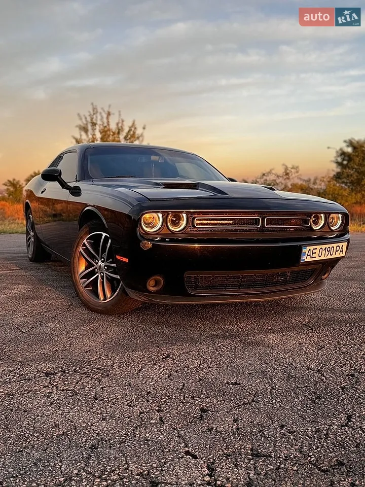 2019 Dodge Challenger - мініатюра 31