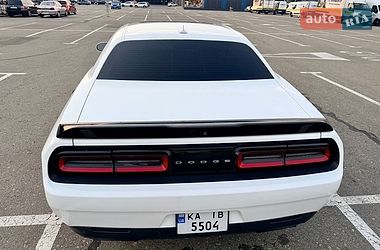 Купе Dodge Challenger 2017 в Києві