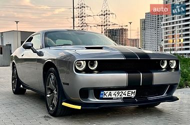 Купе Dodge Challenger 2016 в Киеве