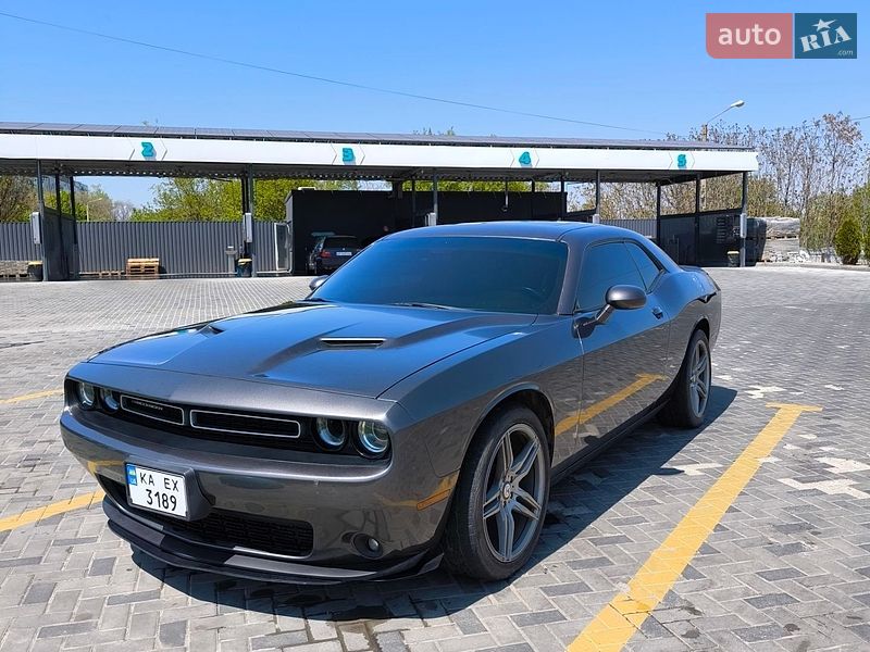 Dodge Challenger, фото з оголошення