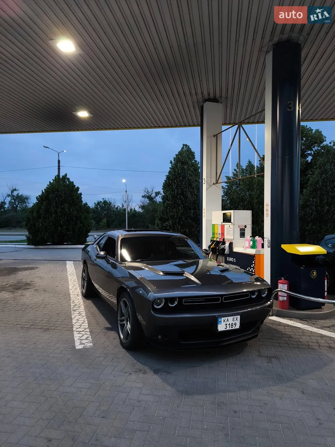 2015 Dodge Challenger - мініатюра 8