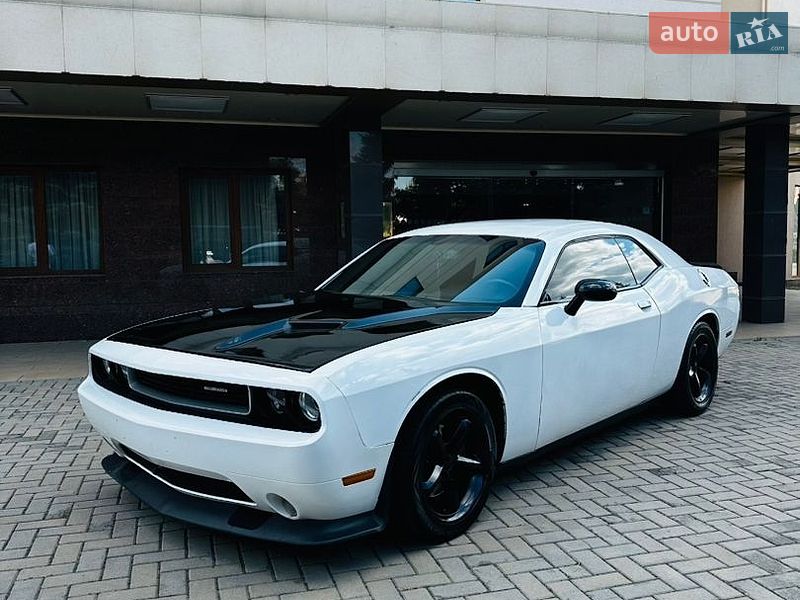 Купе Dodge Challenger 2011 в Харькове фото Купе Dodge Challenger 2011 в Харькове