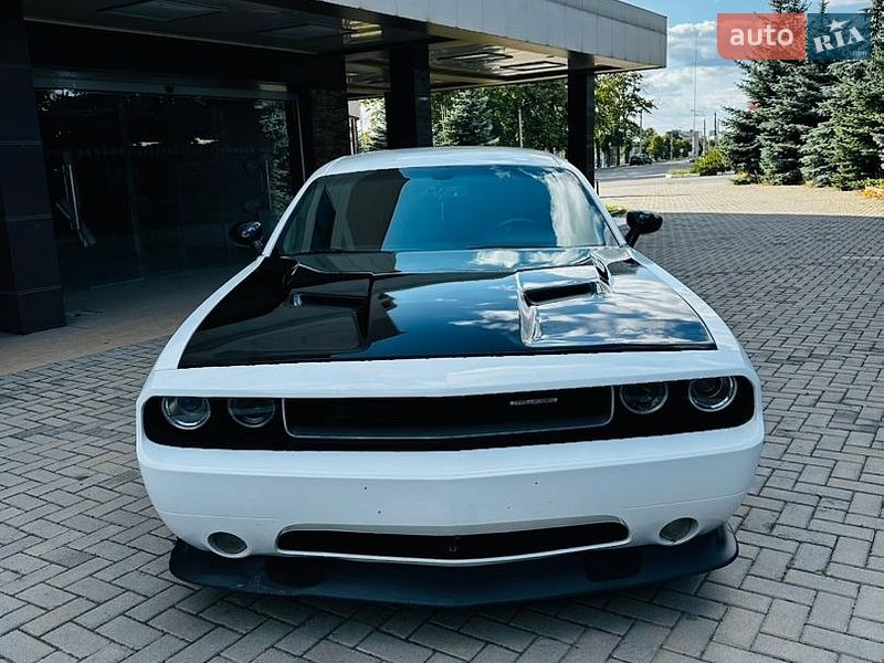 Купе Dodge Challenger 2011 в Харькове фото 3 Купе Dodge Challenger 2011 в Харькове