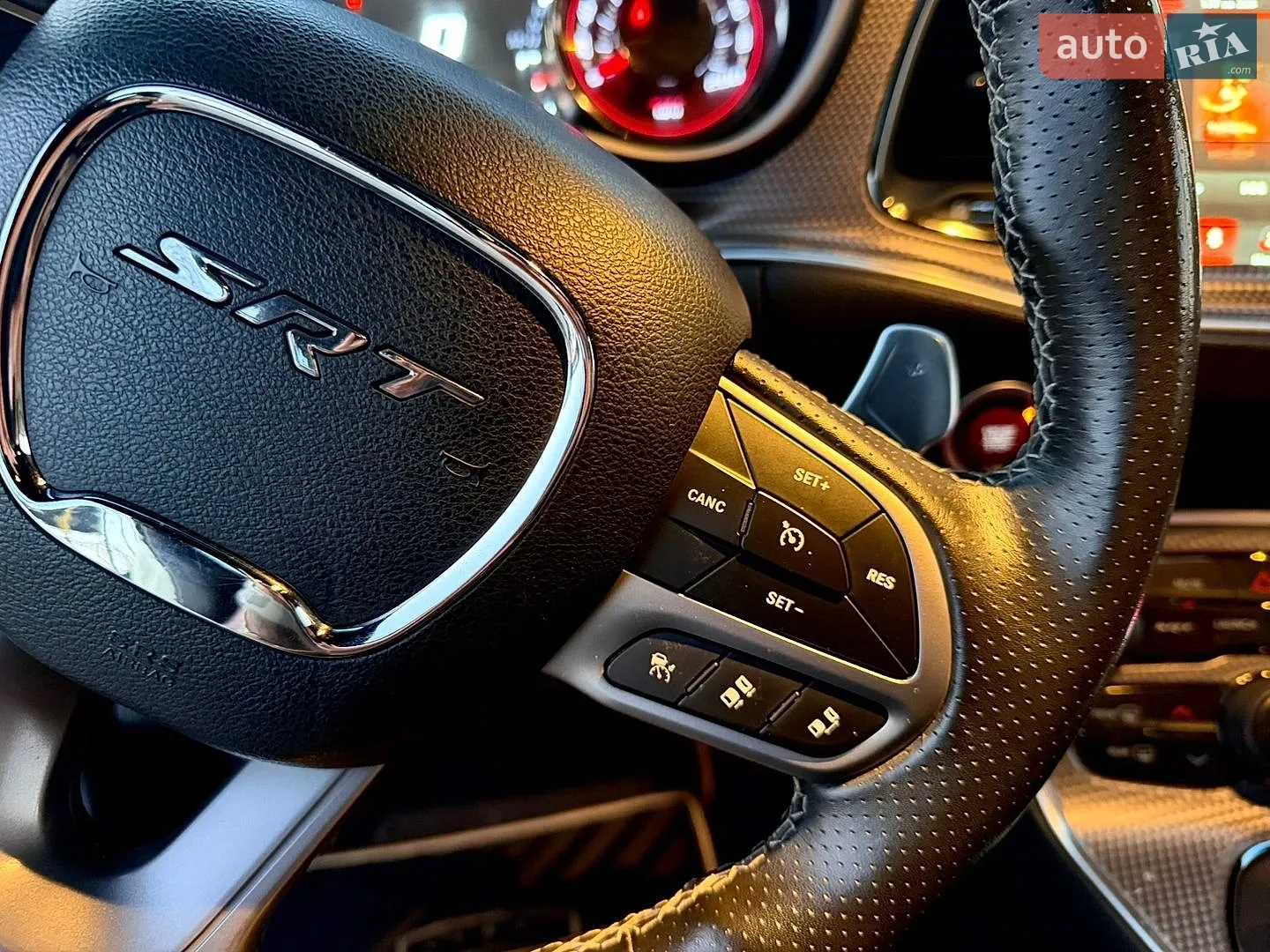 2019 Dodge Challenger - мініатюра 23