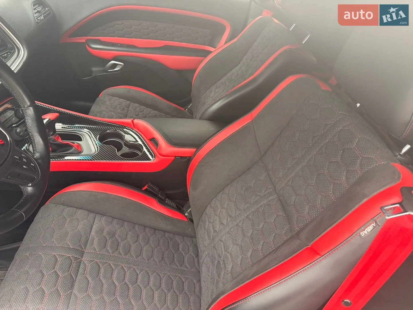 2017 Dodge Challenger - мініатюра 14
