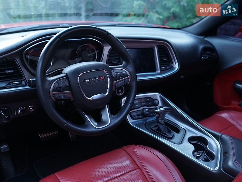 Купе Dodge Challenger 2018 в Шаргороді