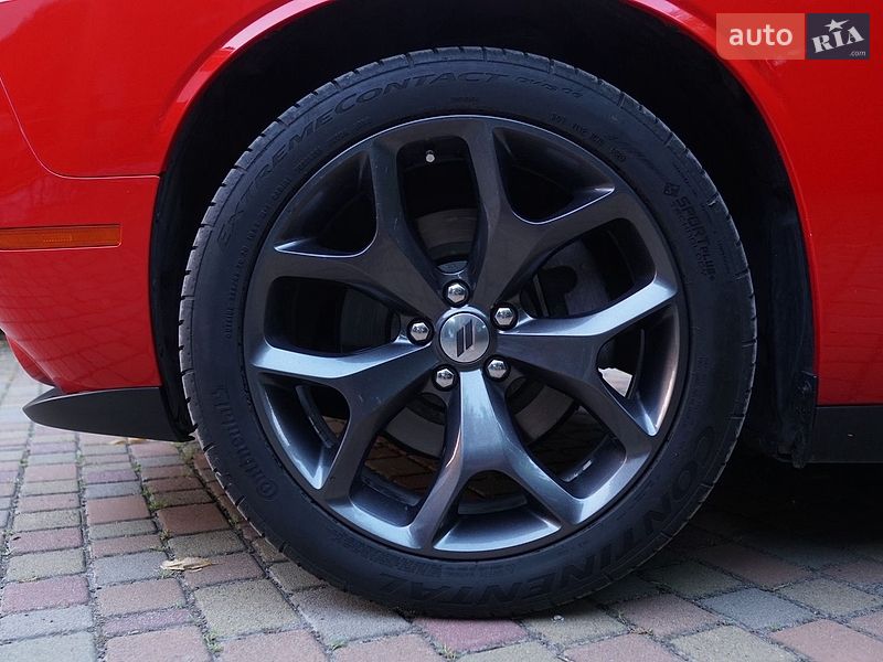 Купе Dodge Challenger 2018 в Шаргороді