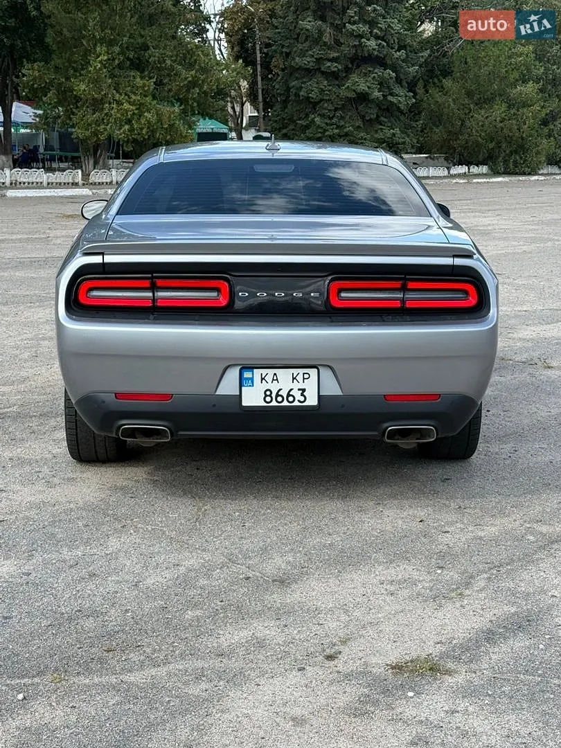 2015 Dodge Challenger - мініатюра 10