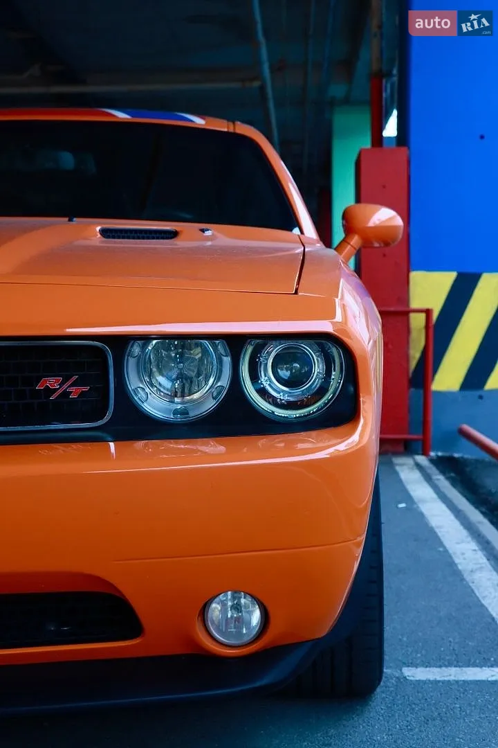 2014 Dodge Challenger - мініатюра 11