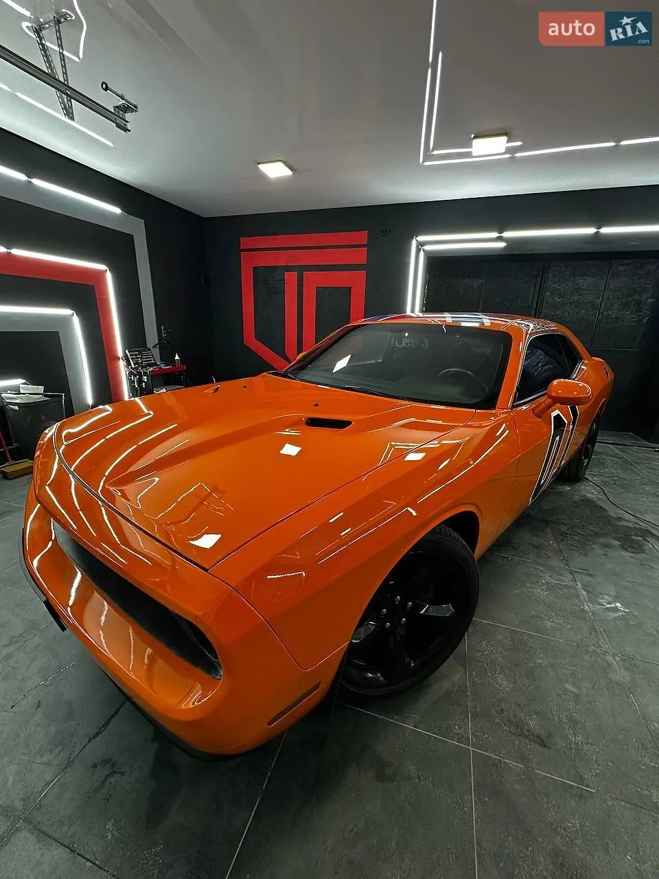 2014 Dodge Challenger - мініатюра 17