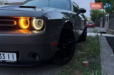 Купе Dodge Challenger 2018 в Ужгороді
