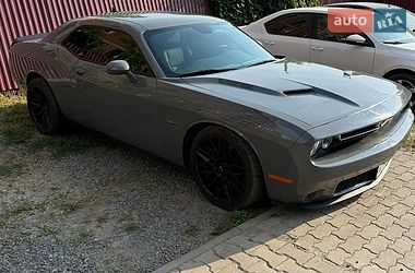 Купе Dodge Challenger 2018 в Ужгороде