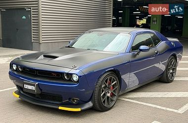 Купе Dodge Challenger 2017 в Киеве