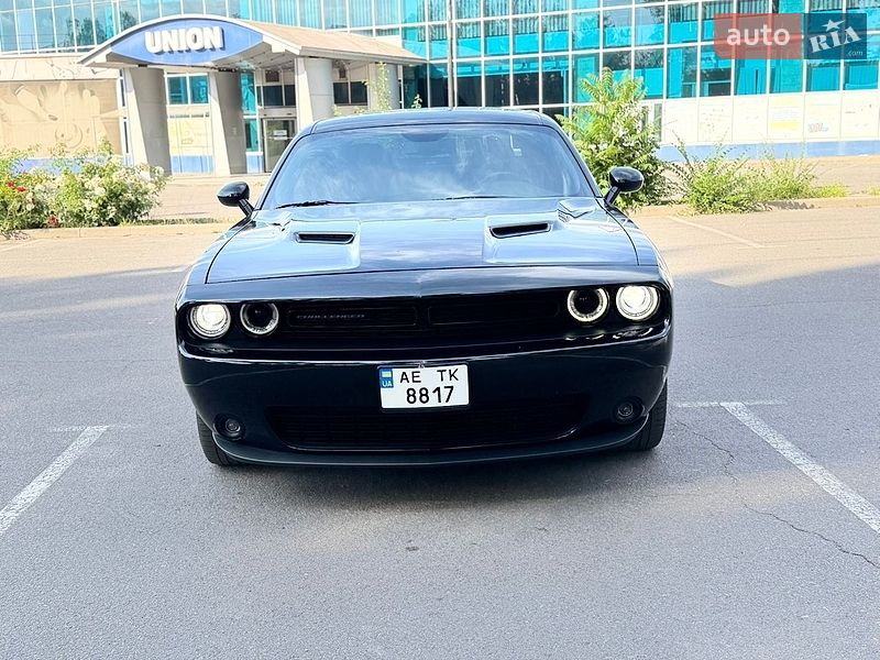 Купе Dodge Challenger 2018 в Кривом Роге