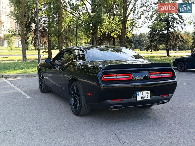 Купе Dodge Challenger 2018 в Кривом Роге