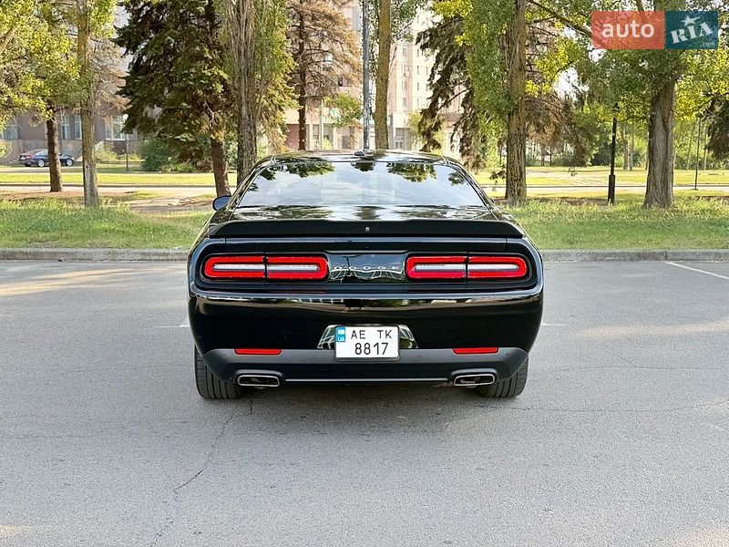 Купе Dodge Challenger 2018 в Кривом Роге