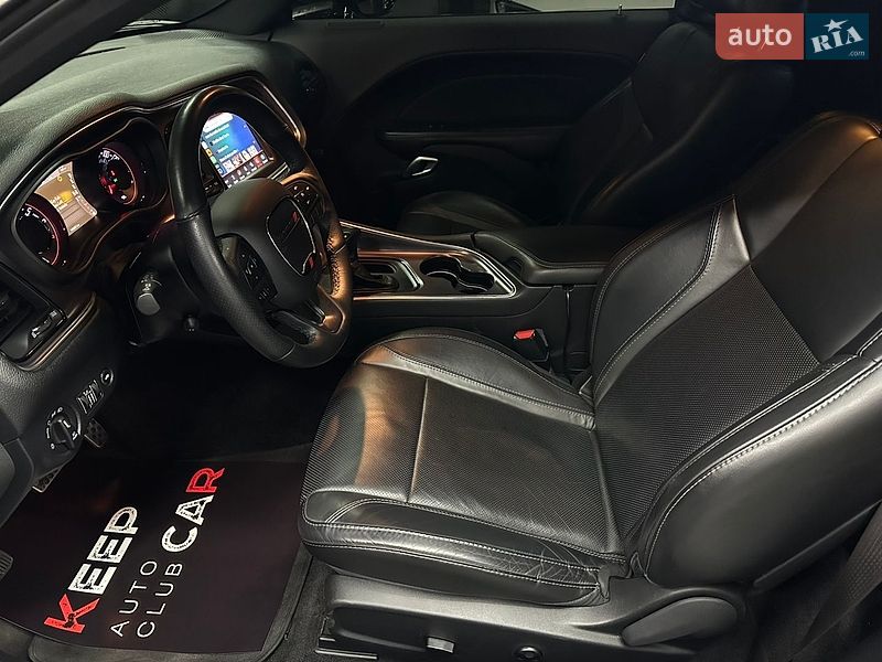 Купе Dodge Challenger 2017 в Одесі