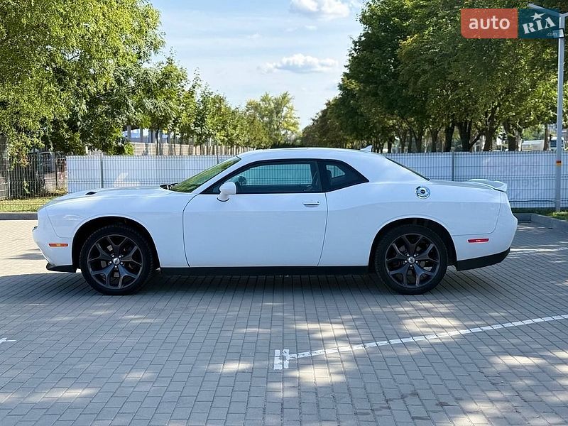 Купе Dodge Challenger 2019 в Днепре