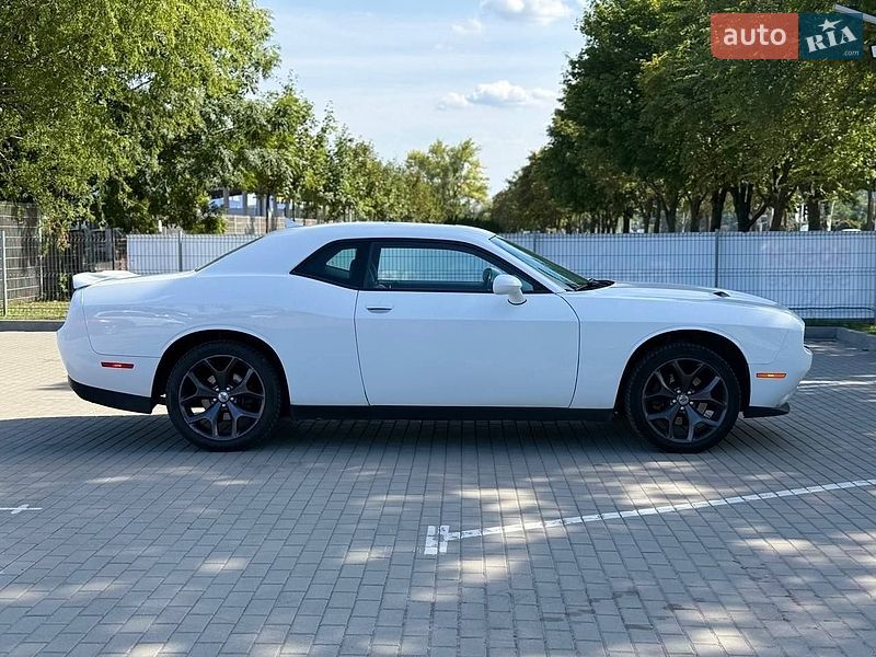 Купе Dodge Challenger 2019 в Днепре