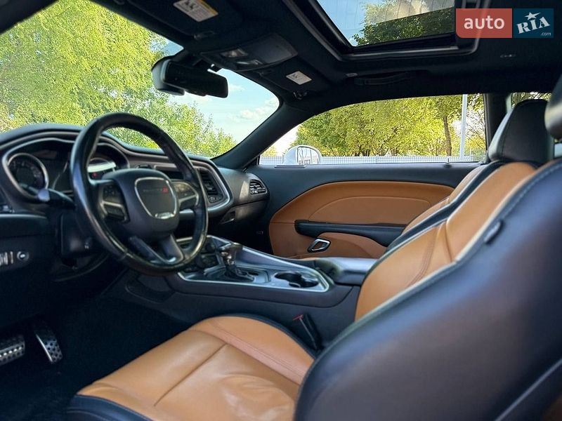 Купе Dodge Challenger 2019 в Днепре