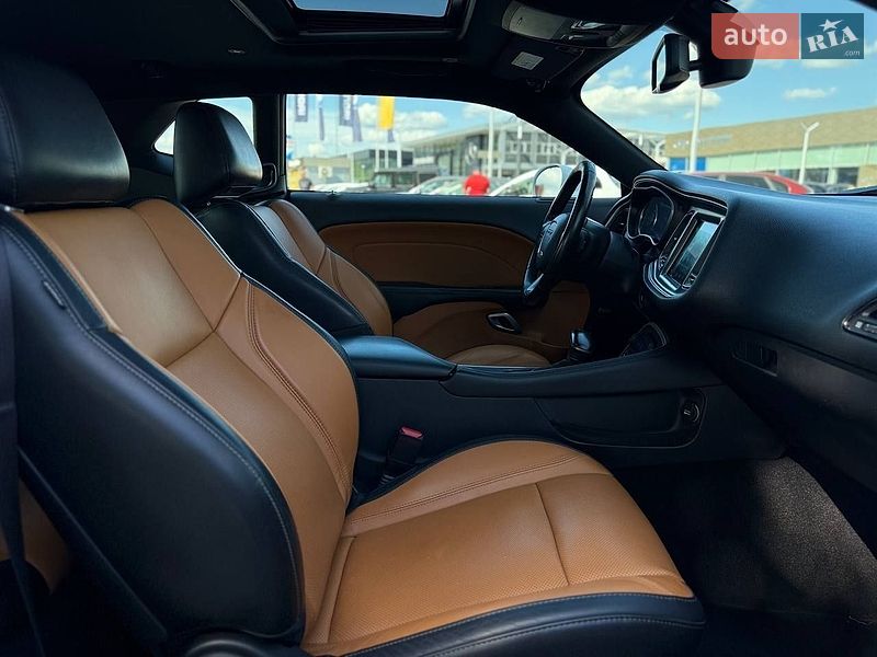 Купе Dodge Challenger 2019 в Днепре