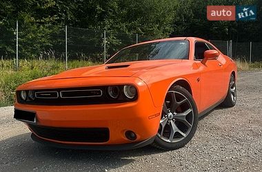 Купе Dodge Challenger 2016 в Киеве
