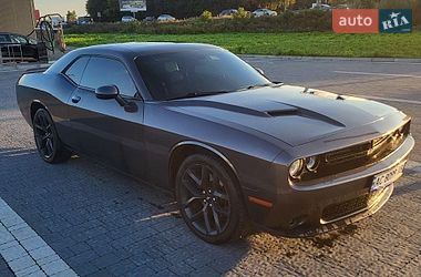 Купе Dodge Challenger 2019 в Львове