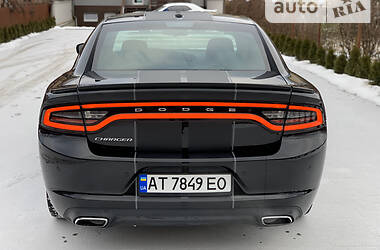 Седан Dodge Charger 2015 в Ивано-Франковске