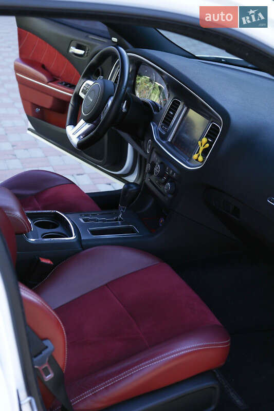 Седан Dodge Charger 2013 в Одесі