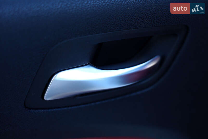 Седан Dodge Charger 2013 в Одесі
