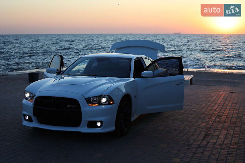 Седан Dodge Charger 2013 в Одесі