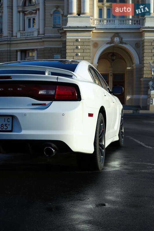 Седан Dodge Charger 2013 в Одесі