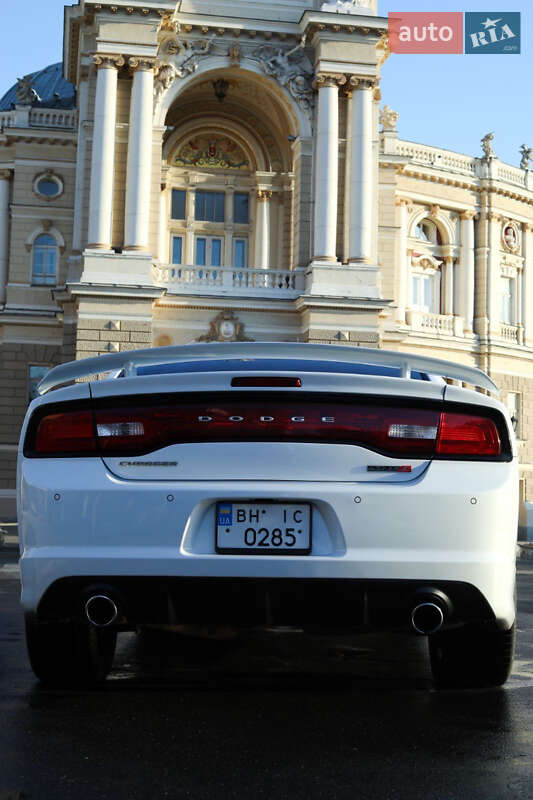 Седан Dodge Charger 2013 в Одесі