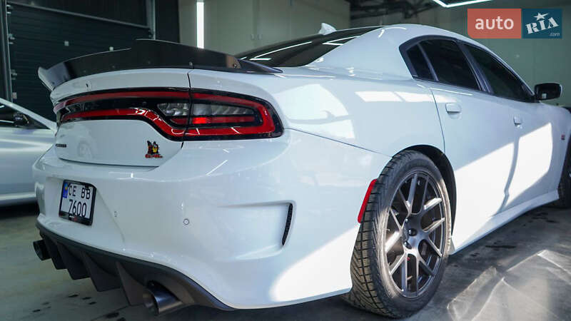 Седан Dodge Charger 2018 в Чернівцях
