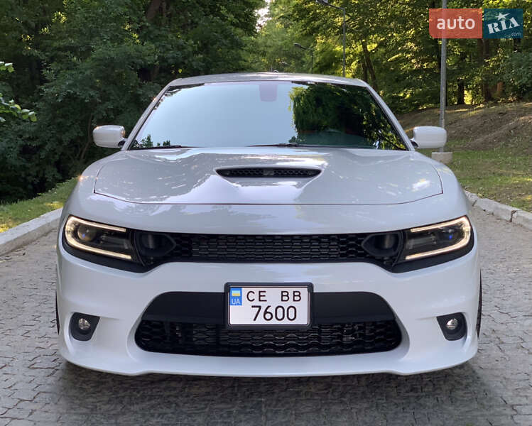 Седан Dodge Charger 2018 в Чернівцях