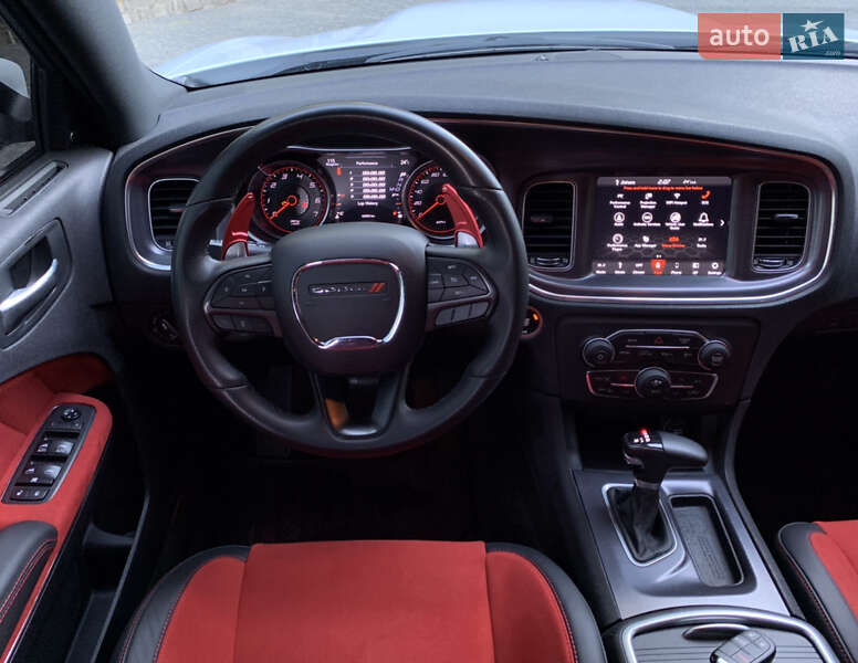 Седан Dodge Charger 2018 в Чернівцях