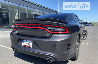 Седан Dodge Charger 2019 в Днепре