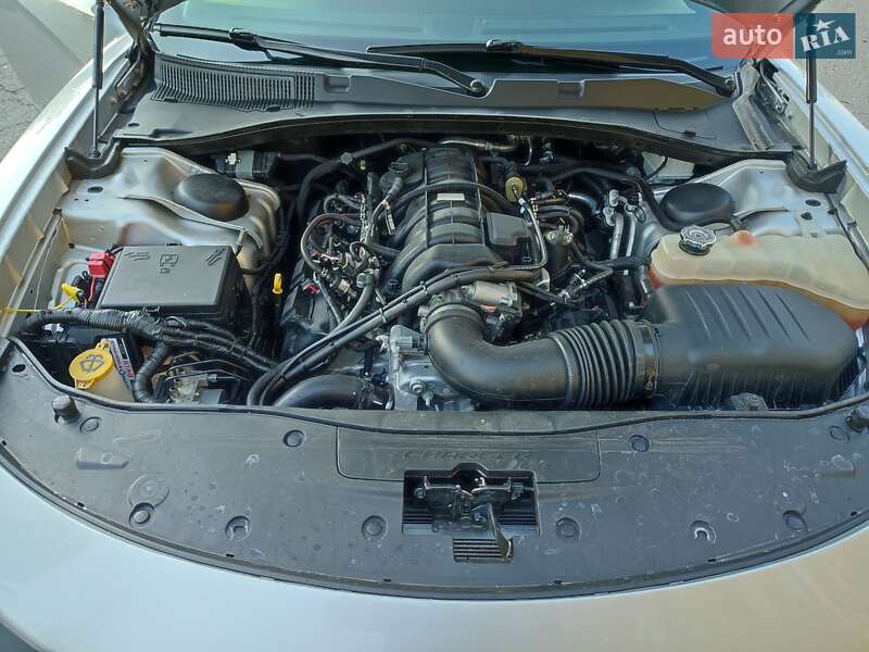 Седан Dodge Charger 2019 в Николаеве