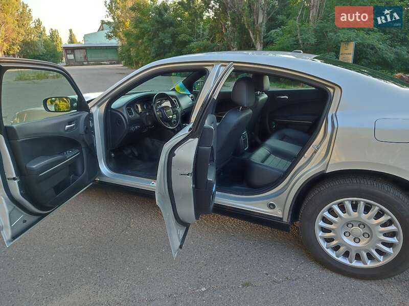 Седан Dodge Charger 2019 в Николаеве