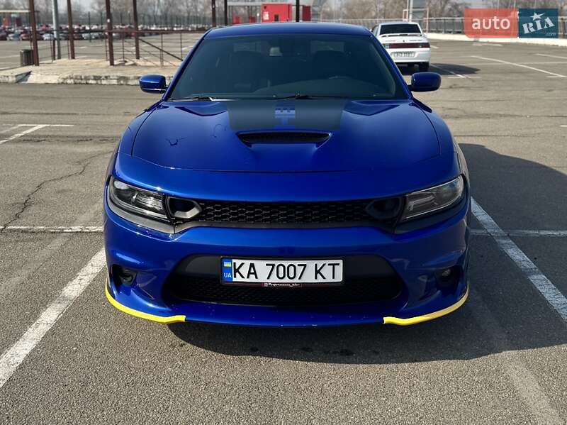 Седан Dodge Charger 2019 в Киеве
