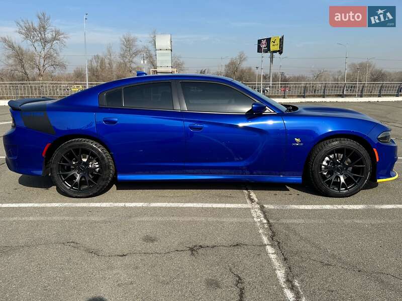Седан Dodge Charger 2019 в Киеве