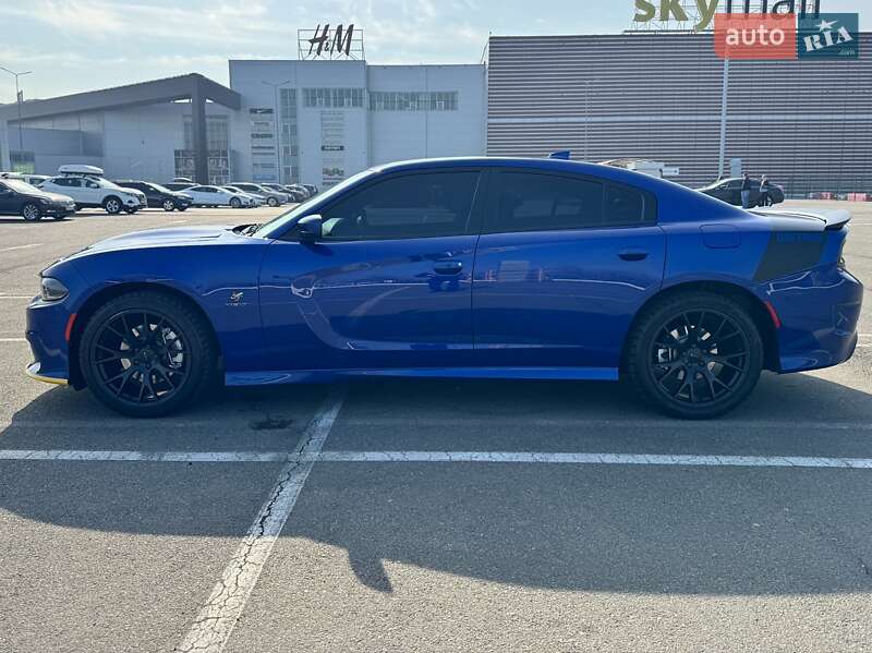 Седан Dodge Charger 2019 в Киеве