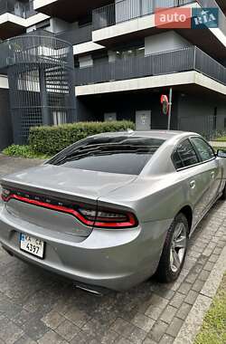 Седан Dodge Charger 2015 в 