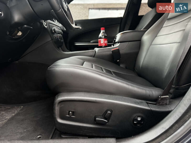 Седан Dodge Charger 2017 в Житомире