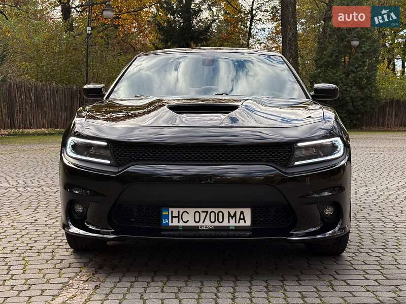 Седан Dodge Charger 2017 в Львове