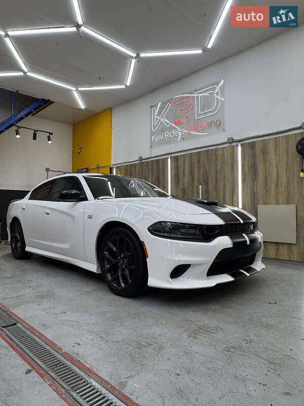 Седан Dodge Charger 2020 в Киеве