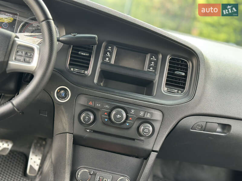 Седан Dodge Charger 2013 в Одесі
