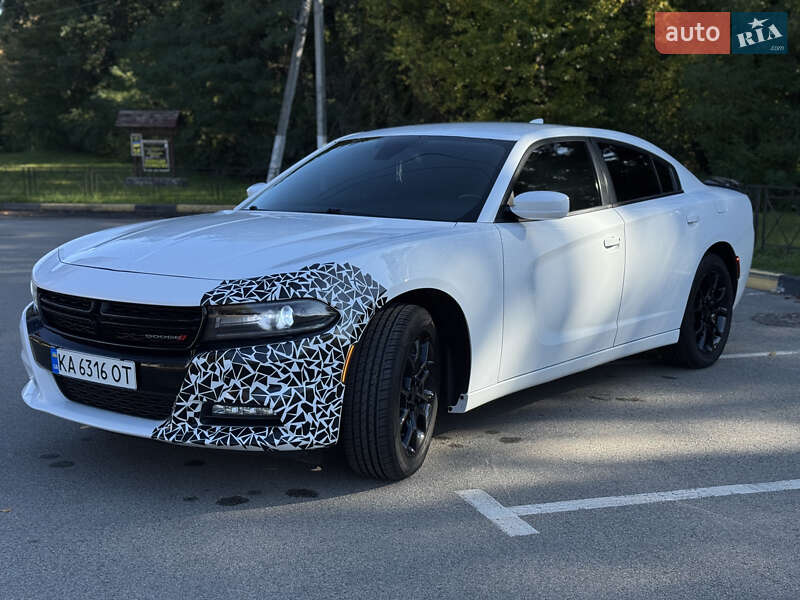 Седан Dodge Charger 2016 в Киеве фото 7 Седан Dodge Charger 2016 в Киеве